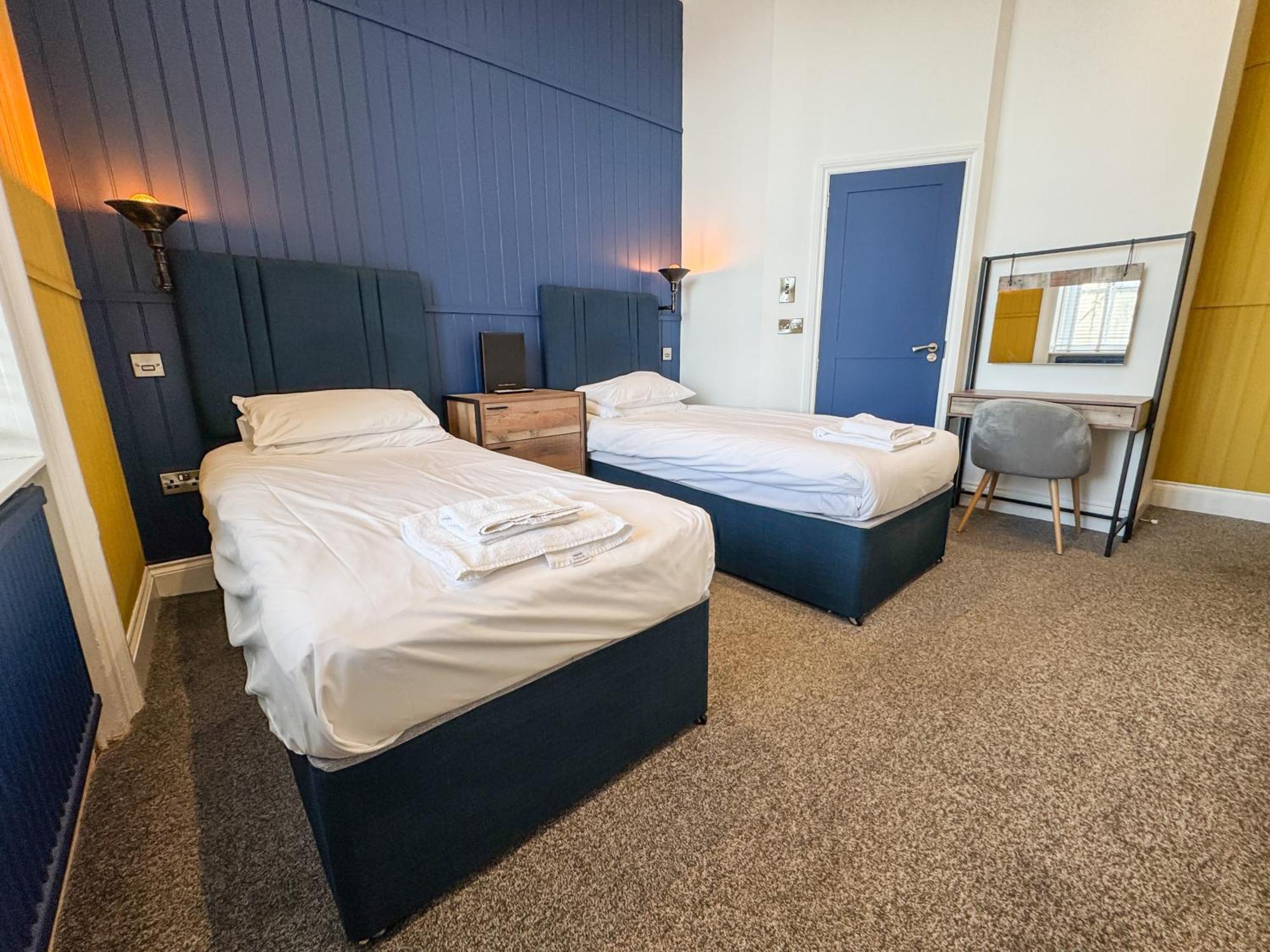 Delmont Hotel Scarborough Eksteriør bilde