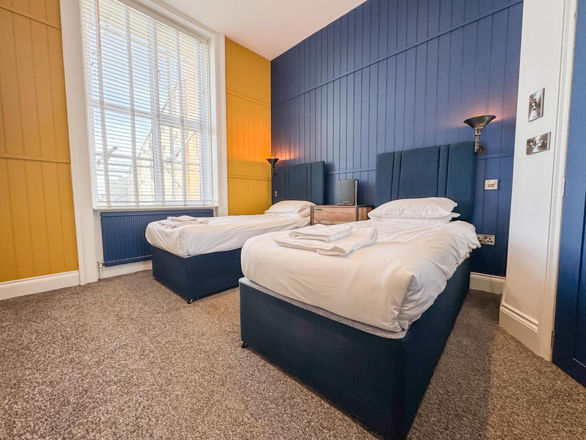 Delmont Hotel Scarborough Eksteriør bilde